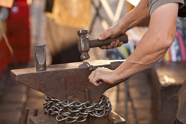 The Art of Blacksmithing - sanaiee